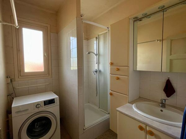 QUINCIEUX – Maison T5 à rénover avec fort potentiel – 90 m² habitables dont 170 m² utiles – Terrain 569 m² Quincieux (69650)