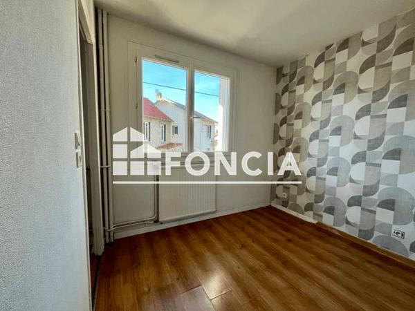 Location Studio 29.7 m² - Limoges 87100