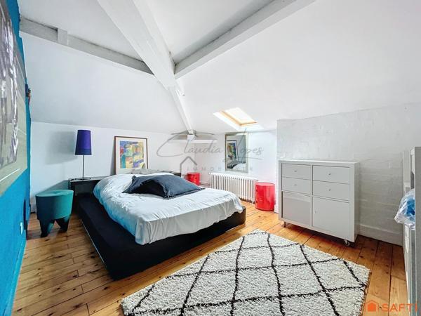 CENTRE VILLE - Magnifique Maison Bourgeoise en meulière 9 pièces avec sous-sol total, garage, terrasses, jardin...