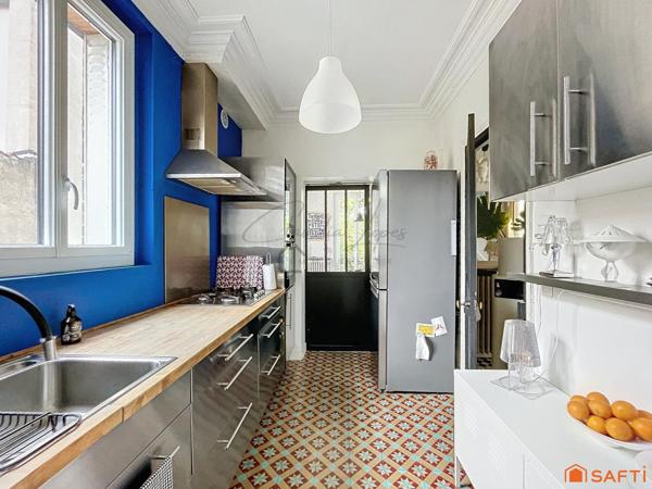 CENTRE VILLE - Magnifique Maison Bourgeoise en meulière 9 pièces avec sous-sol total, garage, terrasses, jardin...