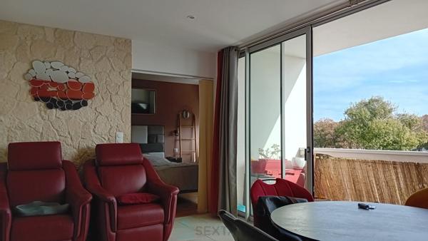 Secteur Foncillon, Appartement rénové de 54 m² deux chambres