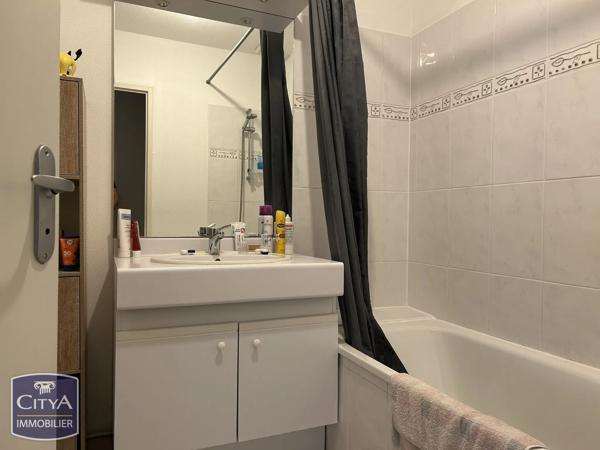 Maison à vendre 3 pièces 65.16m² Coutras (33230)