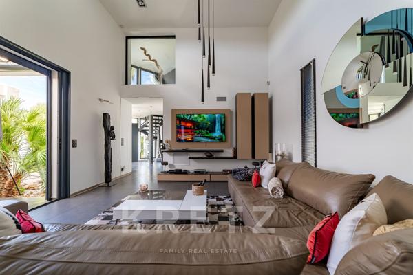 Villa contemporaine en bord de mer