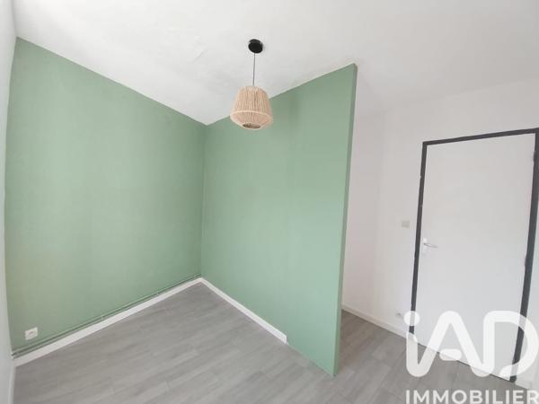 Location appartement 4 pièces 77 m² Planfoy