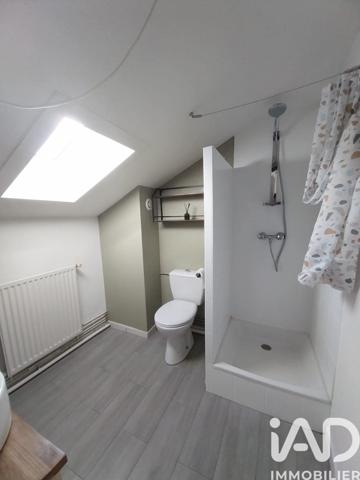 Location appartement 4 pièces 77 m² Planfoy