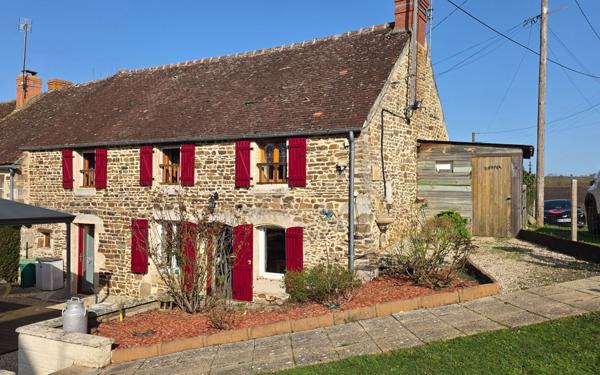 Maison à vendre    4 pièces •  La Courbe