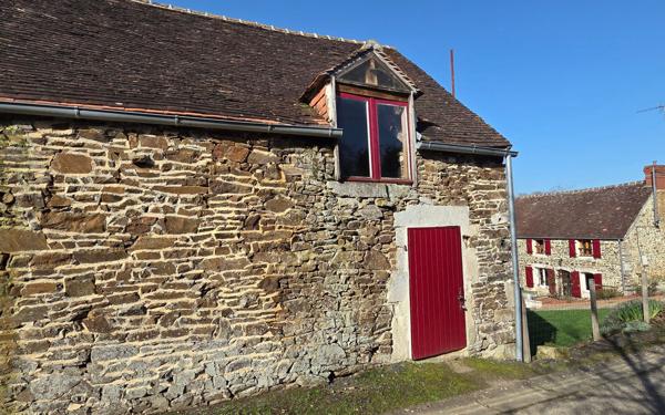 Maison à vendre    4 pièces •  La Courbe