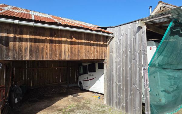 Maison à vendre    4 pièces •  La Courbe