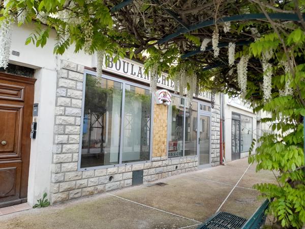 Local commercial 82 m² Sainte Tulle - Sainte Tulle - Réf. G40