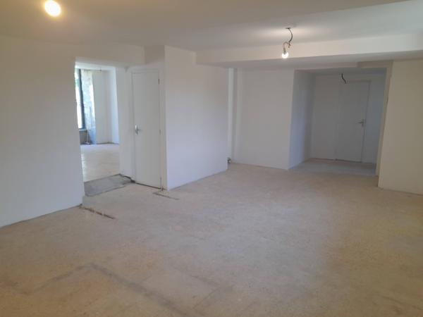 Local commercial 82 m² Sainte Tulle - Sainte Tulle - Réf. G40