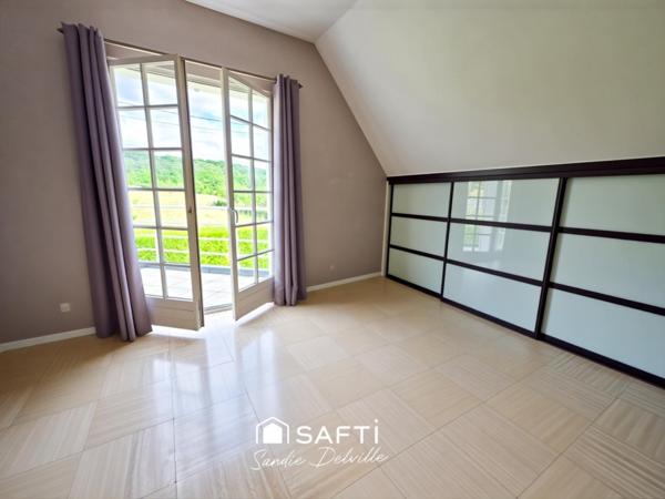 Pavillon 195m²- 5 chambres- 1700m²- sous-sol