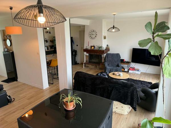 Maison familiale au calme proche du bourg