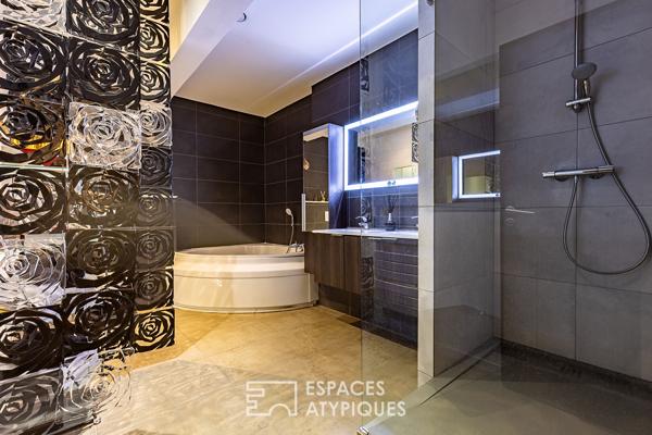 Appartement traversant dans un immeuble emblématique