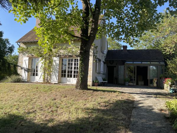 La Ferté-Alais (91590) Maison 3 chambres,possible 4 garage-double +sous-sol sur 1201 m² de terrain