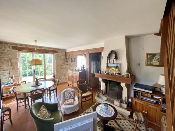 La Ferté-Alais (91590) Maison 3 chambres,possible 4 garage-double +sous-sol sur 1201 m² de terrain