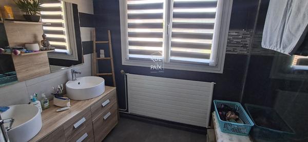 86140 LENCLOITRE Maison Lencloitre 187.81 m2