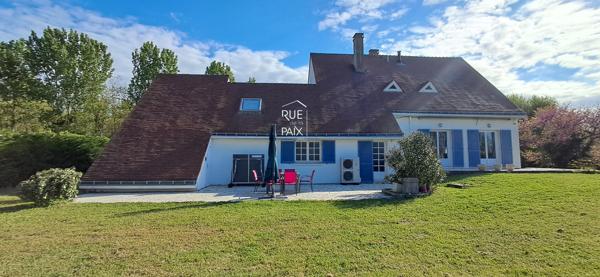 86140 LENCLOITRE Maison Lencloitre 187.81 m2