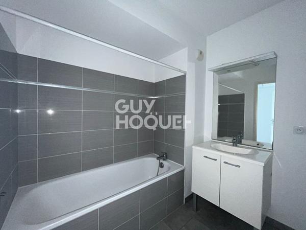 A VENDRE : appartement T3 (64 m²) à SAINT JEAN DE BRAYE