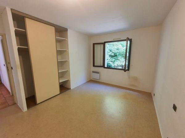 Maison de plain-pied - Jardin, garage et fort potentiel