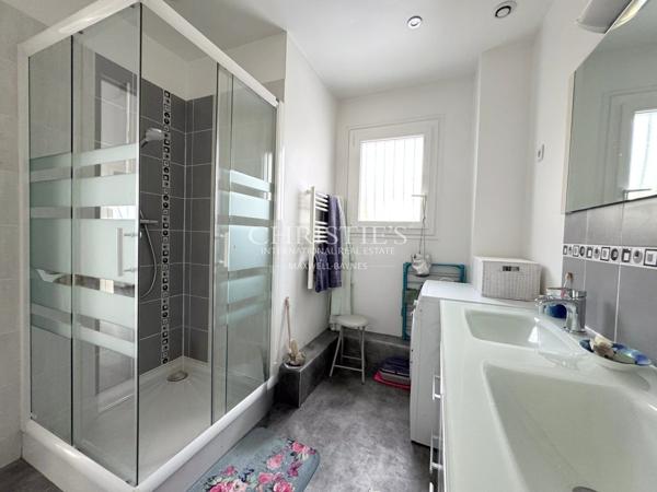 ROYAN FONCILLON – Maison 142 m² avec 2 APPARTEMENTS + TERRASSES ENSOLEILLÉES SUD, plage à pied