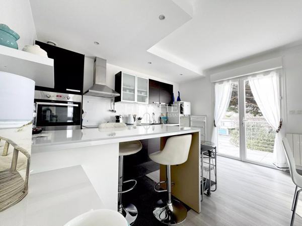 ROYAN FONCILLON – Maison 142 m² avec 2 APPARTEMENTS + TERRASSES ENSOLEILLÉES SUD, plage à pied