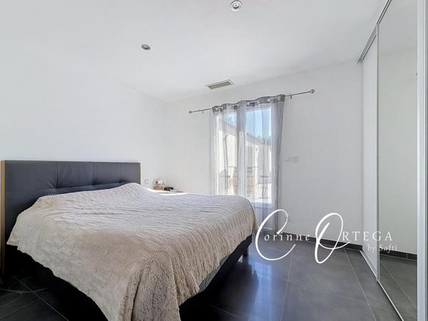 Villa Plain pied - 4 chambres - Piscine et Grand garage