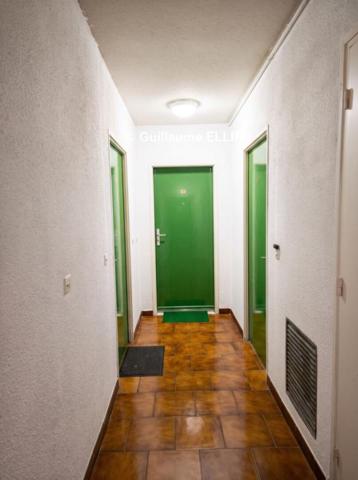 T2 42 m2 + parking  + cave