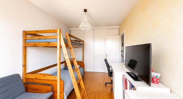 Appartement
         3 pièces
        - 67 m² 195 000 € *