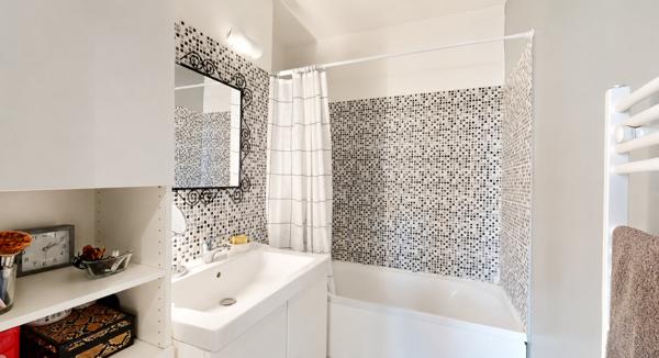 Appartement
         3 pièces
        - 67 m² 195 000 € *
