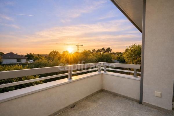 Appartement à vendre 2 pièces AUDENGE (33)- 40M²-TERRASSE PRIVATIVE-1ER ET DERNIER ETAGE SANS ASCENSEUR