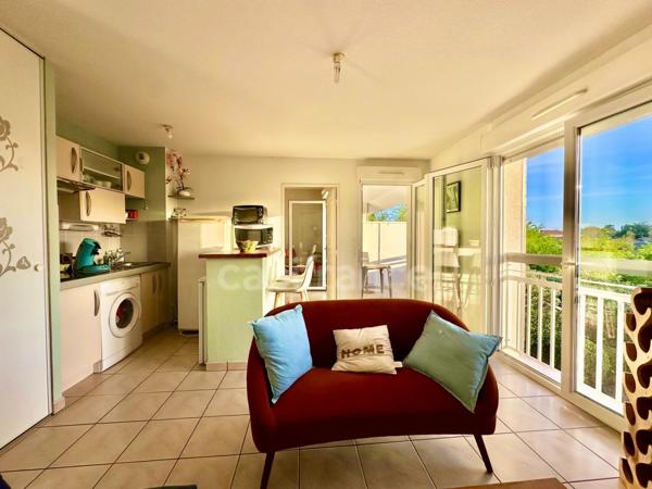 Appartement à vendre 2 pièces AUDENGE (33)- 40M²-TERRASSE PRIVATIVE-1ER ET DERNIER ETAGE SANS ASCENSEUR