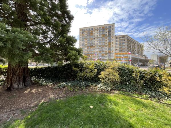 Appartement de Type T3 - Balcon & Ascenseur