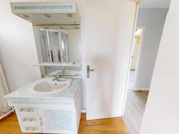 Appartement de Type T3 - Balcon & Ascenseur