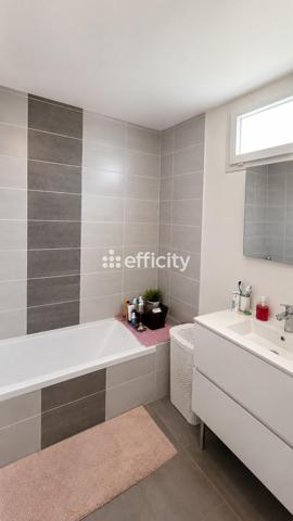 Appartement
         3 pièces
        - 69 m² 269 000 € *