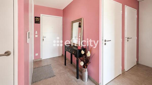 Appartement
         3 pièces
        - 69 m² 269 000 € *