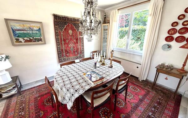 Maison à vendre    6 pièces • 162,09 m2 Saint-Cyr-au-Mont-d'Or