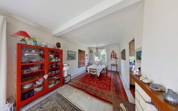 Maison à vendre    6 pièces • 162,09 m2 Saint-Cyr-au-Mont-d'Or
