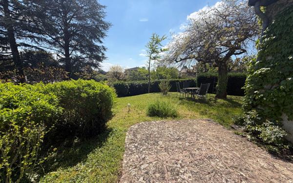 Maison à vendre    6 pièces • 162,09 m2 Saint-Cyr-au-Mont-d'Or