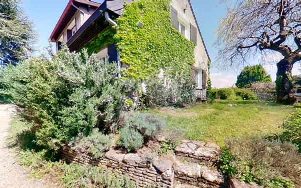 Maison à vendre    6 pièces • 162,09 m2 Saint-Cyr-au-Mont-d'Or