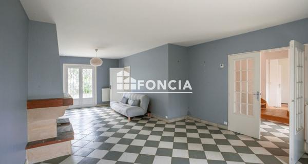 À vendre Maison 8 pièces 183 m² - Jouars-pontchartrain 78760