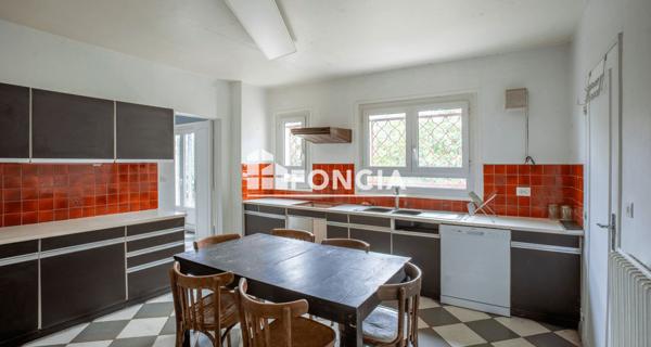 À vendre Maison 8 pièces 183 m² - Jouars-pontchartrain 78760
