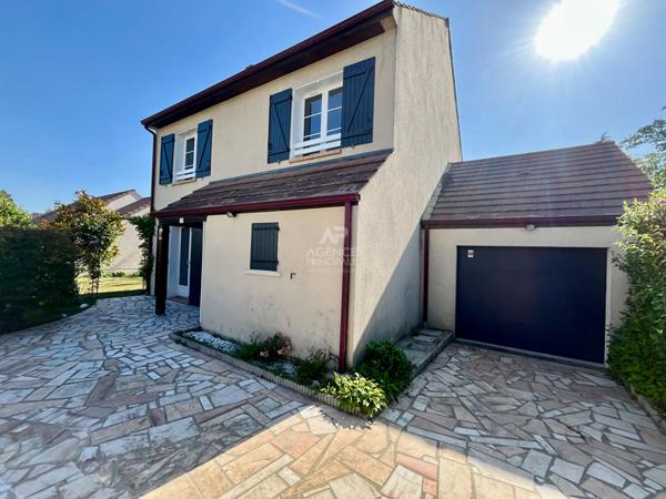 Maison Vaureal 5 pièce(s) 108.51 m2 €389 000 ** - Référence 2194