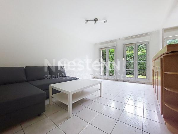 Montigny village : appartement MEUBLE 2 pieces avec jardin et box