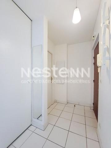 Montigny village : appartement MEUBLE 2 pieces avec jardin et box