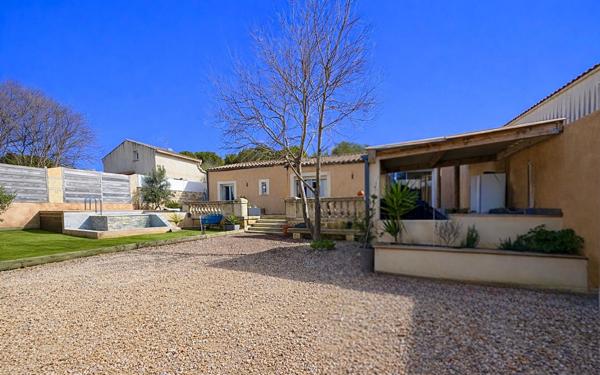 Maison à vendre    4 pièces •  Mus