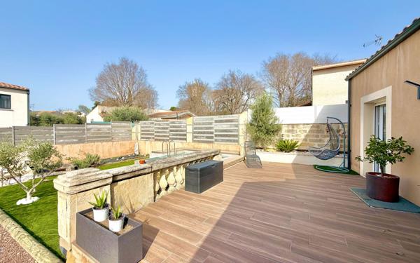 Maison à vendre    4 pièces •  Mus