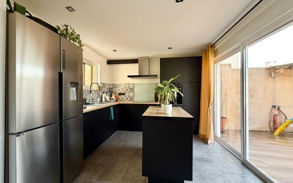 Maison à vendre    4 pièces •  Mus