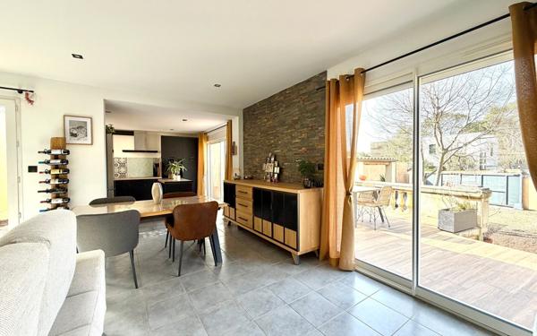 Maison à vendre    4 pièces •  Mus