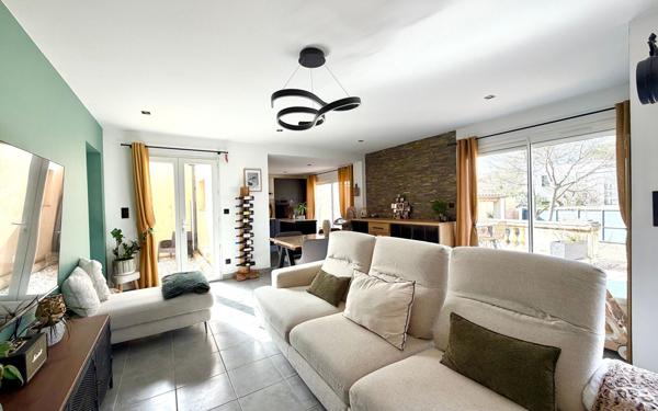 Maison à vendre    4 pièces •  Mus