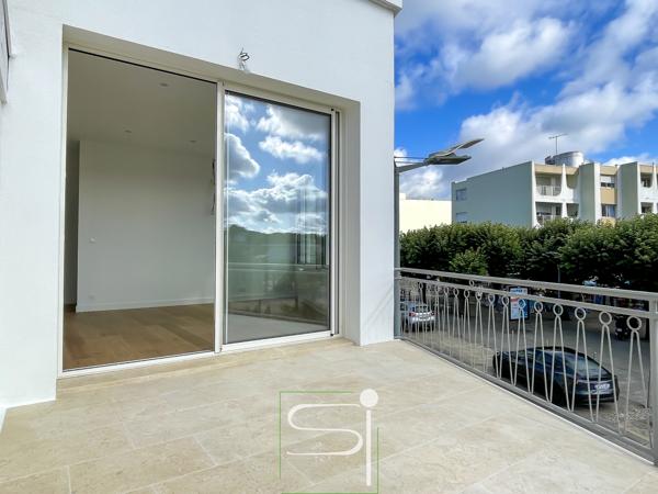 Appartement
                                                                                                                                                                                                                                                                                                                        3 pièce(s)                                                                                                                                                                                                          2 chambre(s)                                                                                                                                                                                                          66  m²